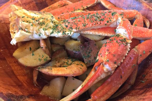 Happy Hour and snow crab dinner at Crab Stop in Sebastian, Florida.