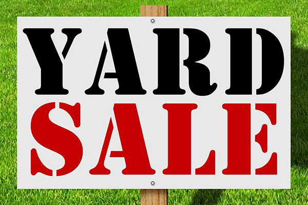 Welcome Wagon Club hosts yard sale in Sebastian, Florida.