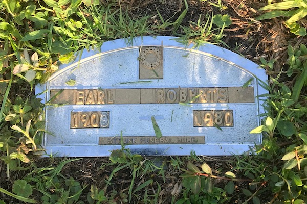 Earl Roberts grave market in the Sebastian Cemetery.