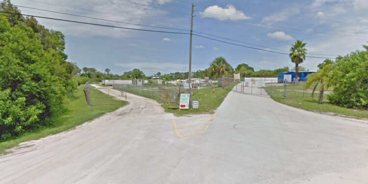 Roseland Convenience Center (Credit: Google Maps)