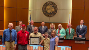 Lt. Dustin Lightsey of the Florida Fish and Wildlife Conservation Commission receives Heroic Act Award.